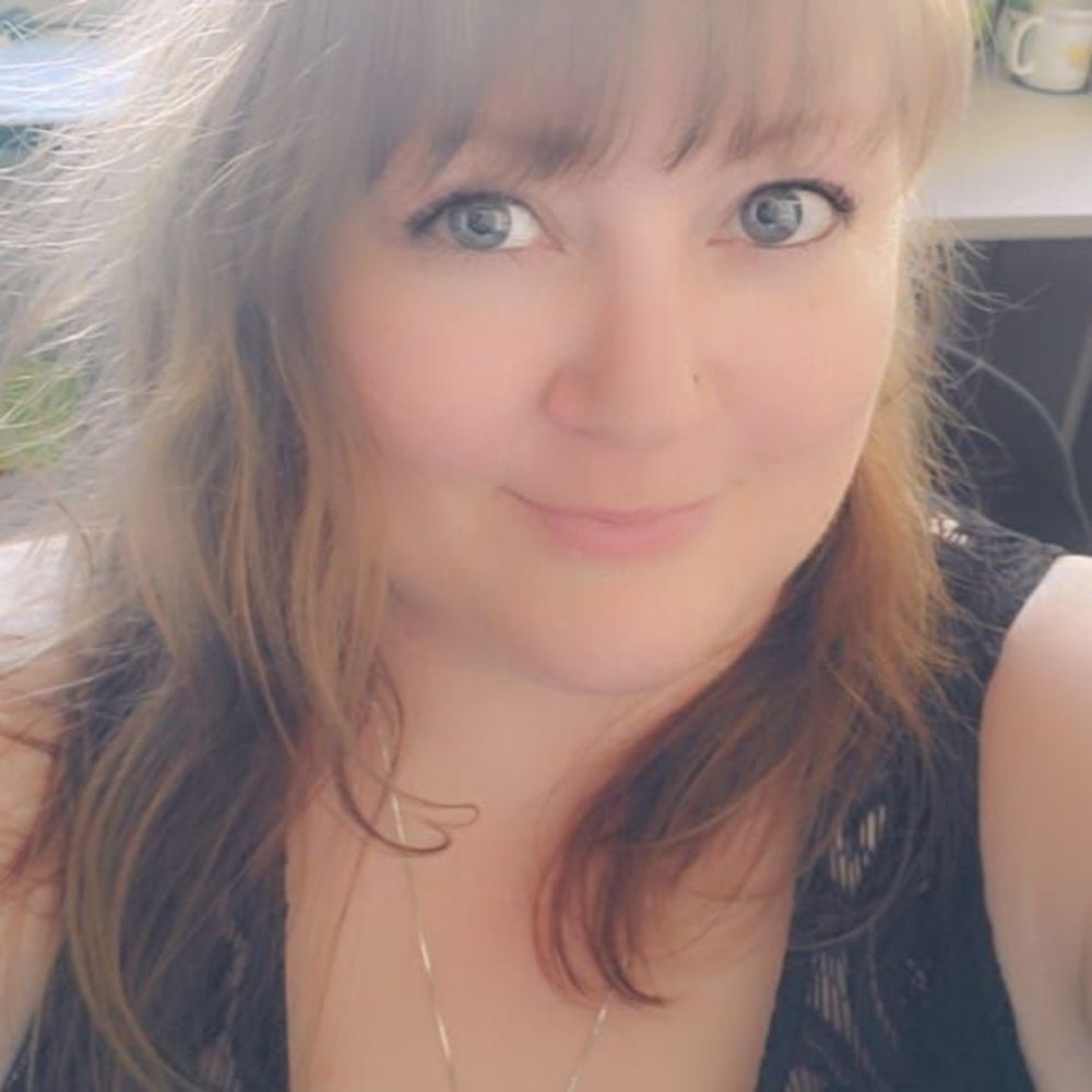 Meet your Posher, Angie